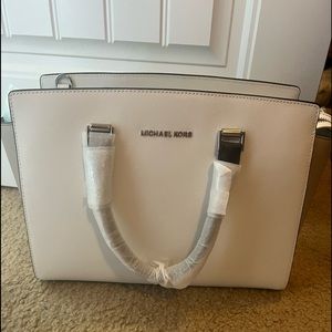 Michael Kors Optia White